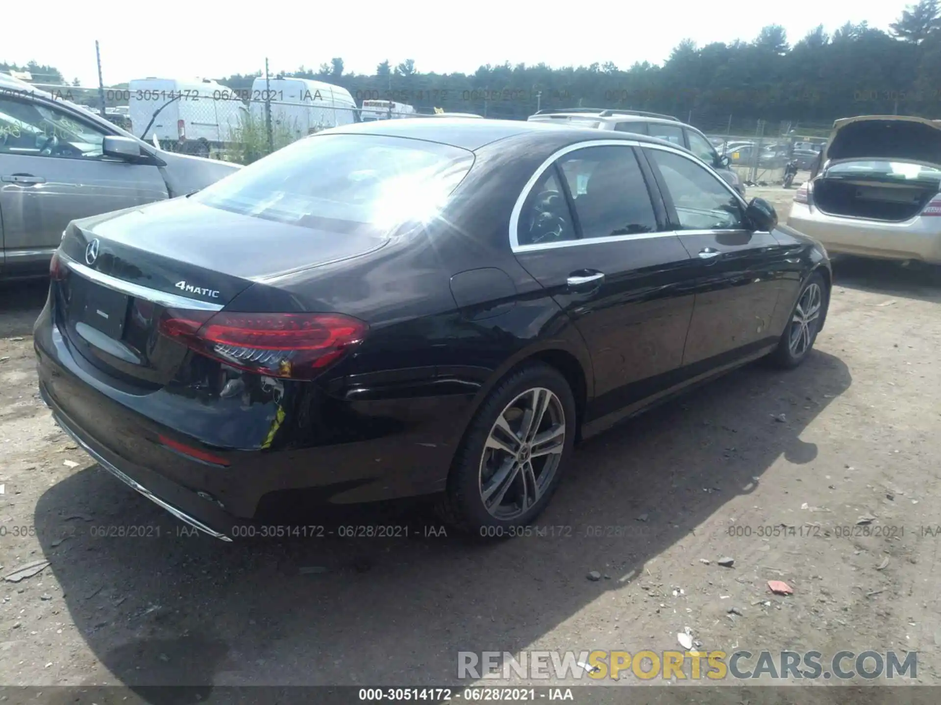 4 Photograph of a damaged car W1KZF8EB6MA921644 MERCEDES-BENZ E-CLASS 2021