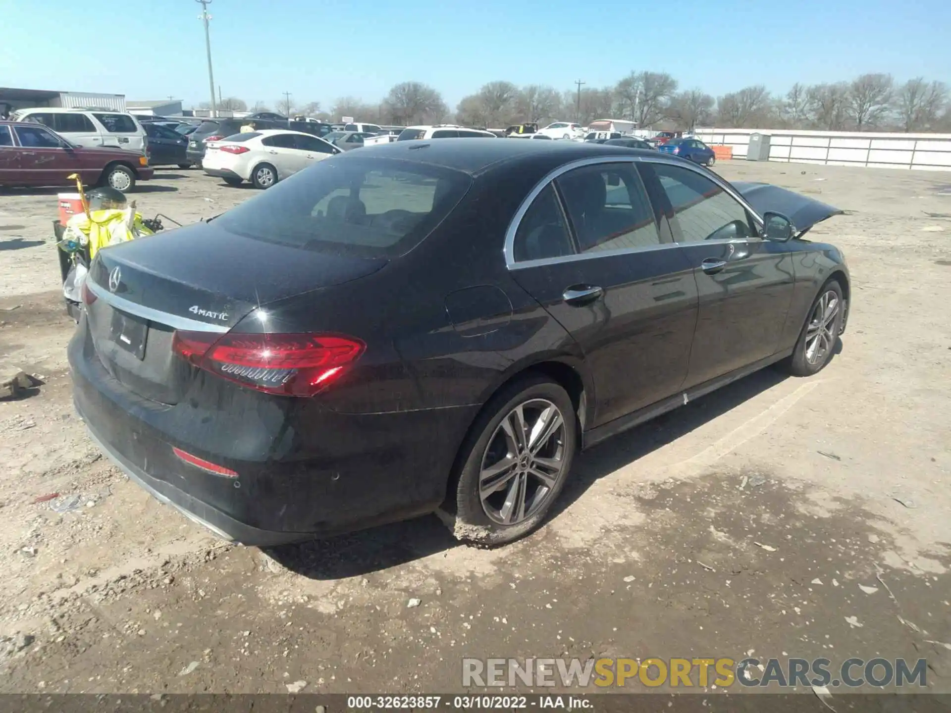 4 Photograph of a damaged car W1KZF8EB7MA885575 MERCEDES-BENZ E-CLASS 2021