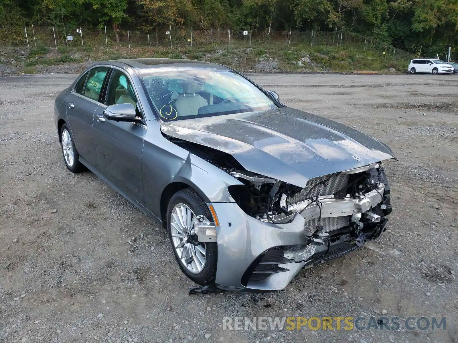 1 Photograph of a damaged car W1KZF8EB8MA966388 MERCEDES-BENZ E-CLASS 2021