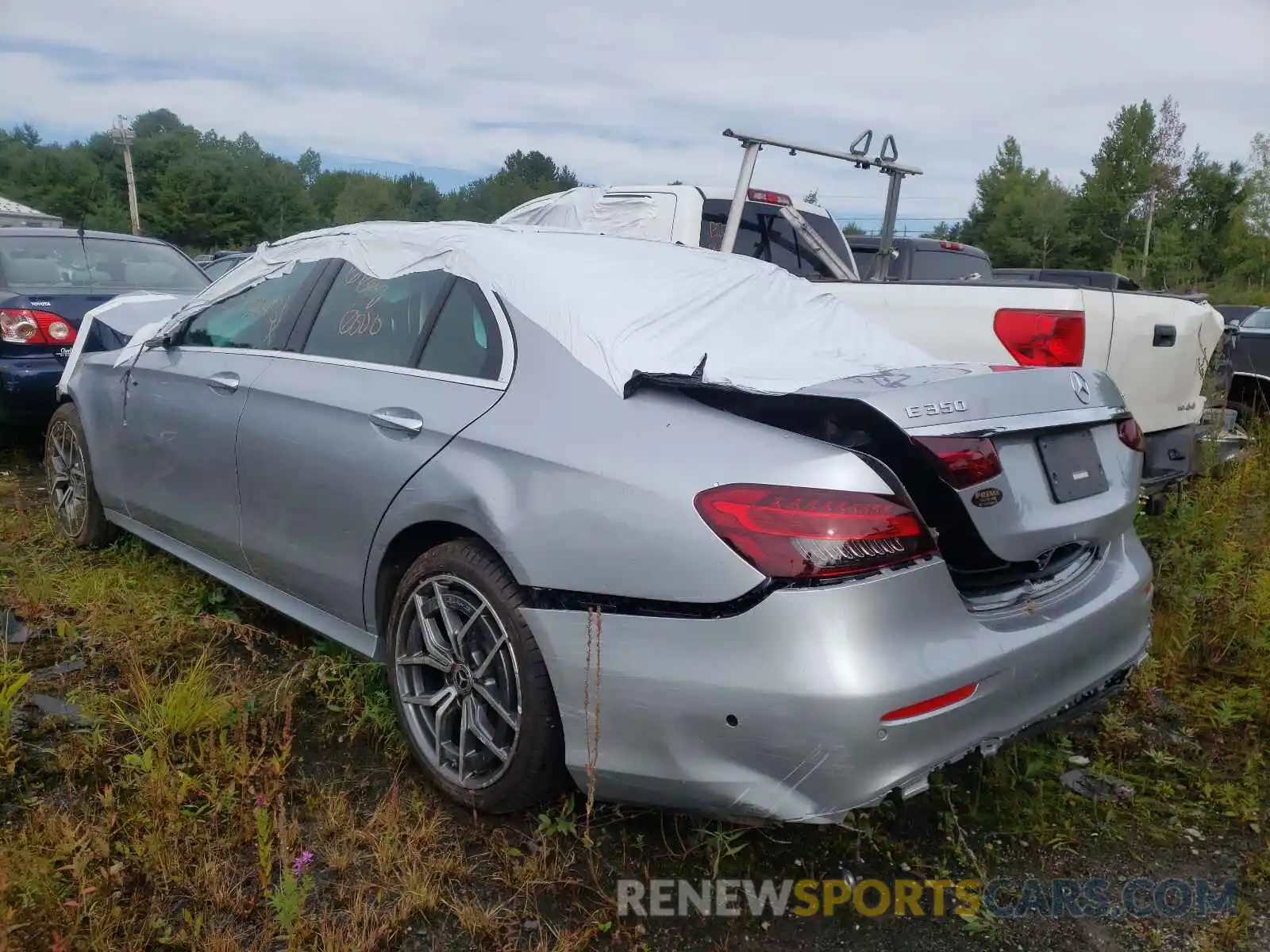 3 Photograph of a damaged car W1KZF8EB9MA881463 MERCEDES-BENZ E-CLASS 2021