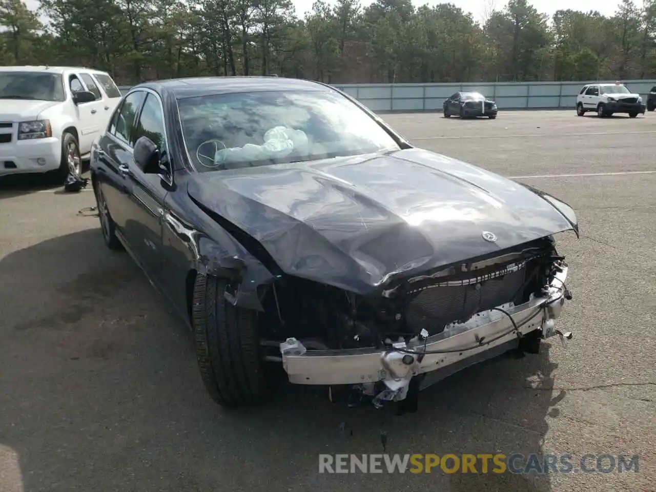 1 Photograph of a damaged car W1KZF8EBXMA952492 MERCEDES-BENZ E-CLASS 2021