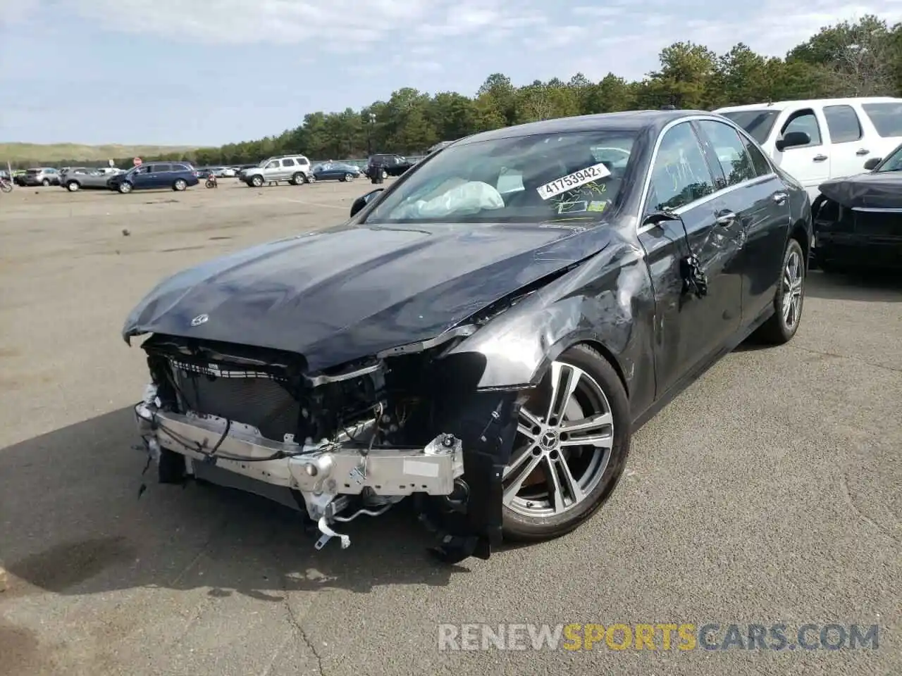 2 Photograph of a damaged car W1KZF8EBXMA952492 MERCEDES-BENZ E-CLASS 2021