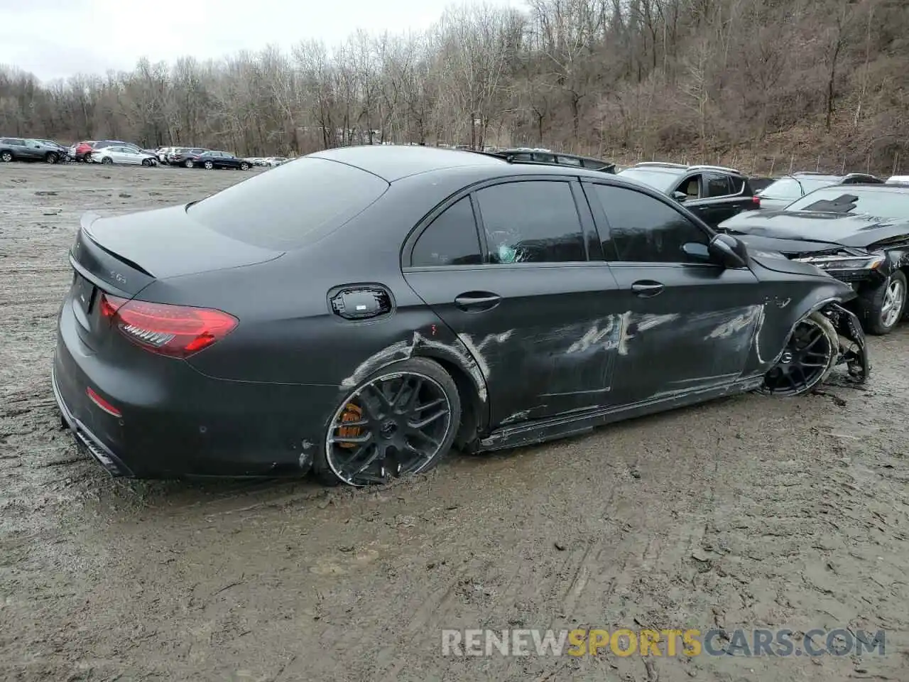 3 Photograph of a damaged car W1KZF8KB8MA934366 MERCEDES-BENZ E-CLASS 2021