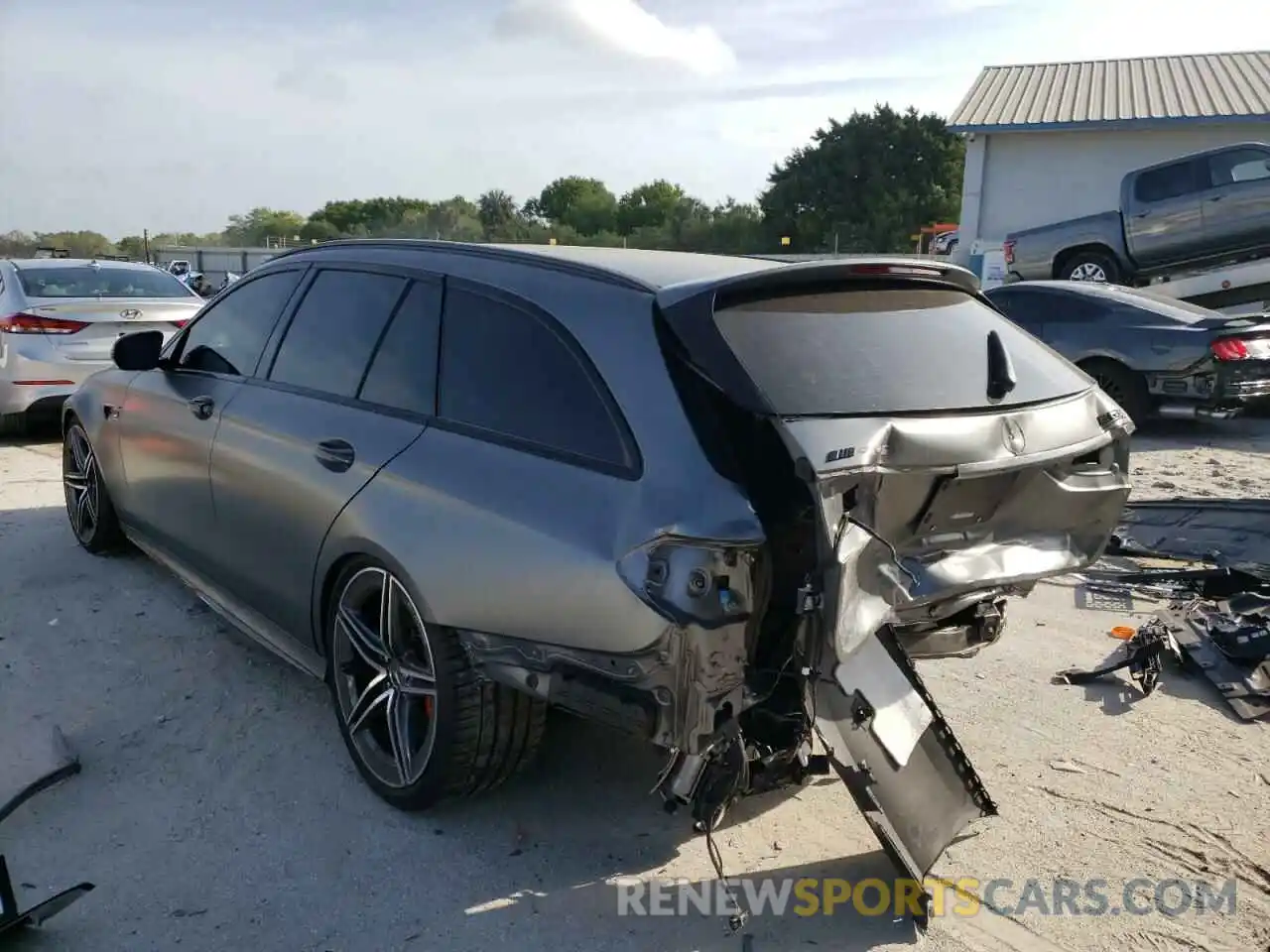 3 Photograph of a damaged car W1KZH8KB3MA987308 MERCEDES-BENZ E-CLASS 2021