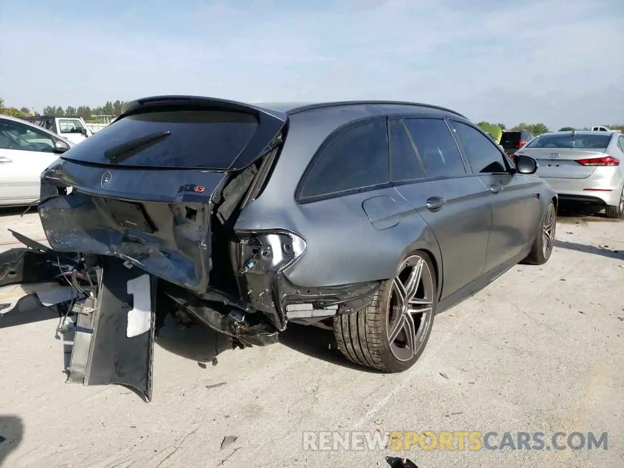 4 Photograph of a damaged car W1KZH8KB3MA987308 MERCEDES-BENZ E-CLASS 2021