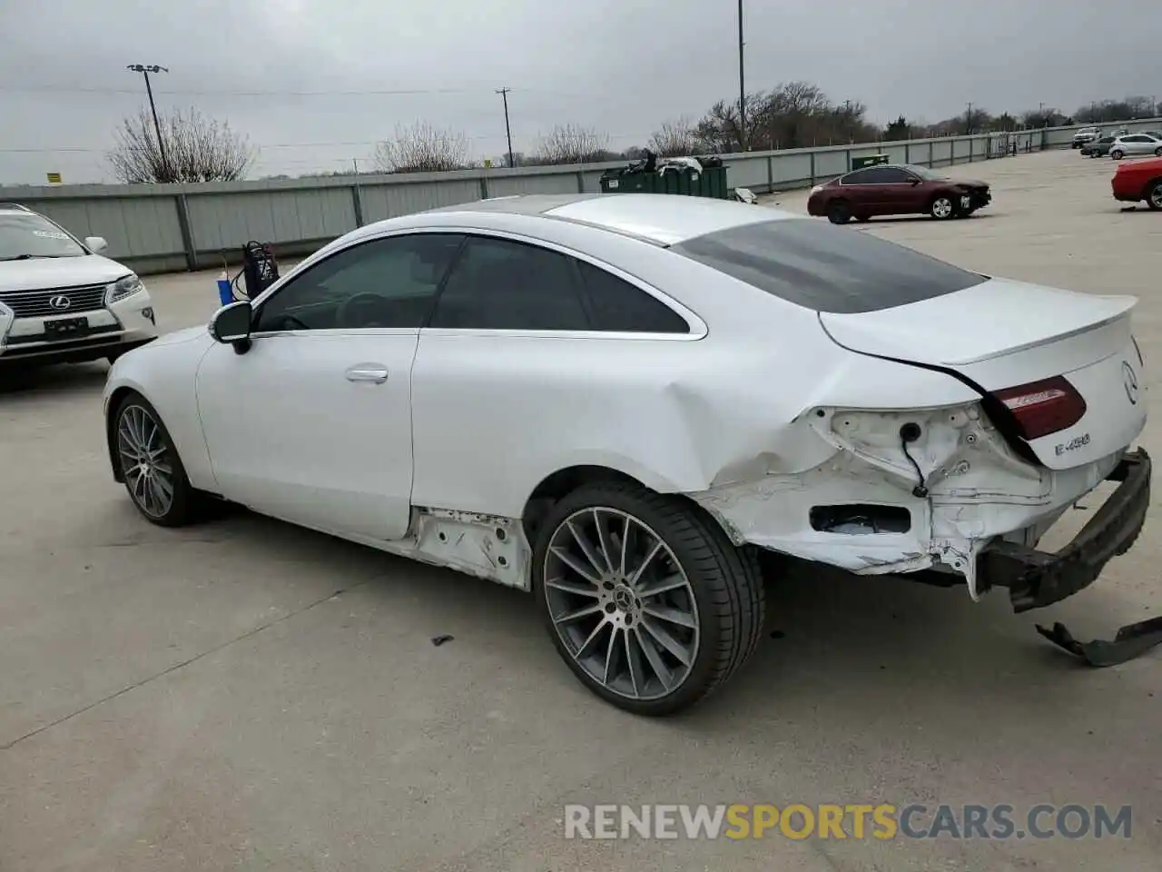 2 Photograph of a damaged car W1K1J5KB3NF183367 MERCEDES-BENZ E-CLASS 2022