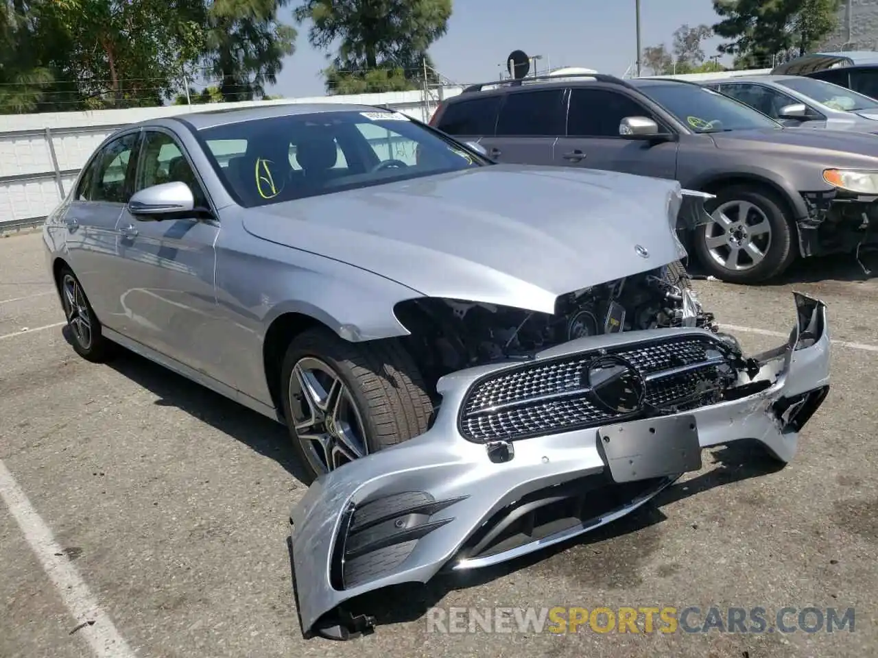 1 Photograph of a damaged car W1KZF5KB1NB021863 MERCEDES-BENZ E-CLASS 2022