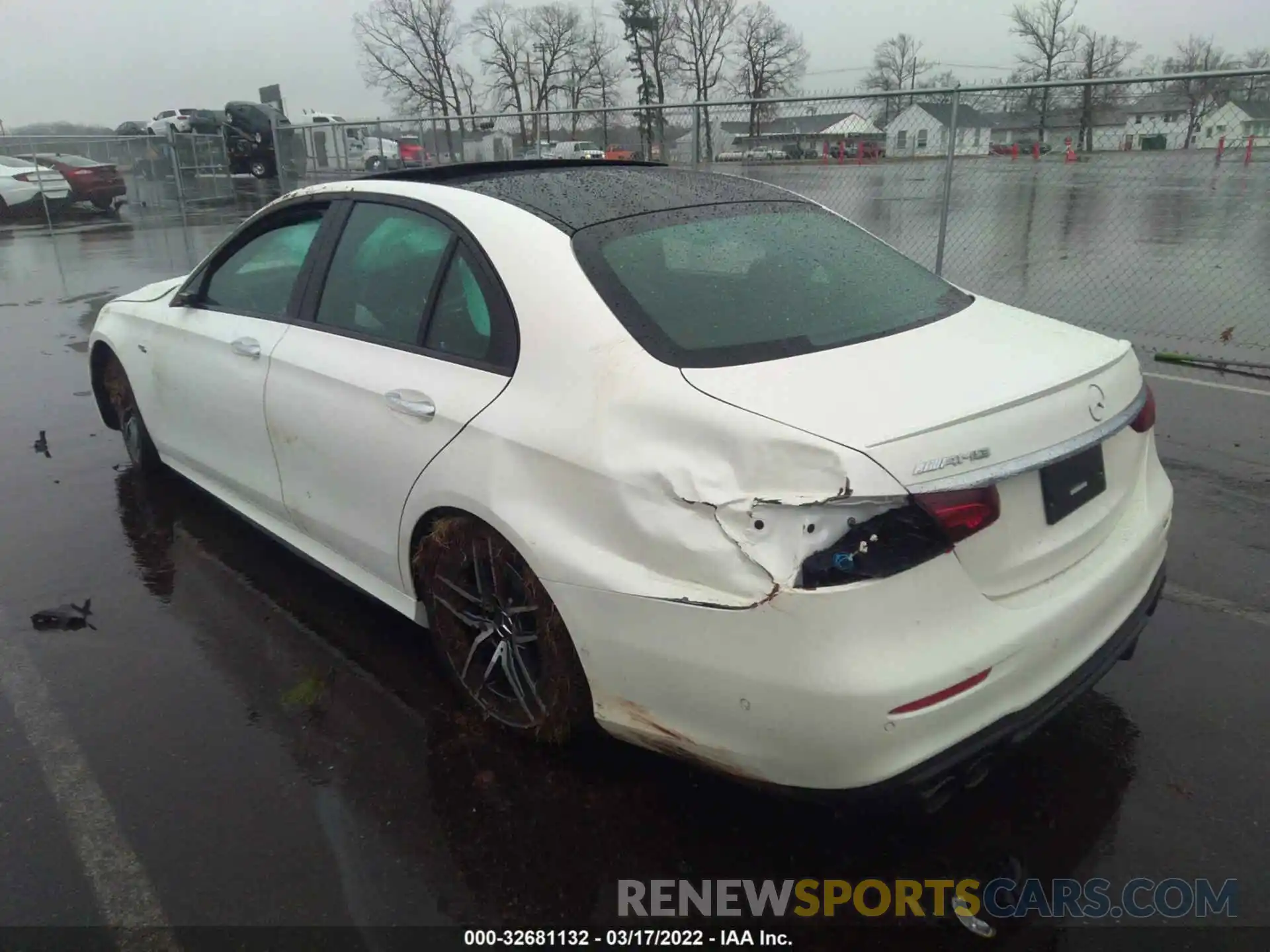 3 Photograph of a damaged car W1KZF6BBXNB028378 MERCEDES-BENZ E-CLASS 2022