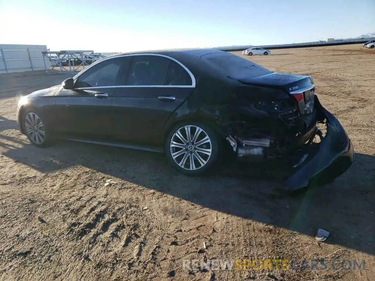 2 Photograph of a damaged car W1KZF8DB3NB025153 MERCEDES-BENZ E-CLASS 2022