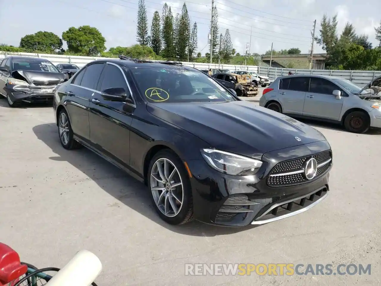 1 Photograph of a damaged car W1KZF8DBXNB045268 MERCEDES-BENZ E-CLASS 2022