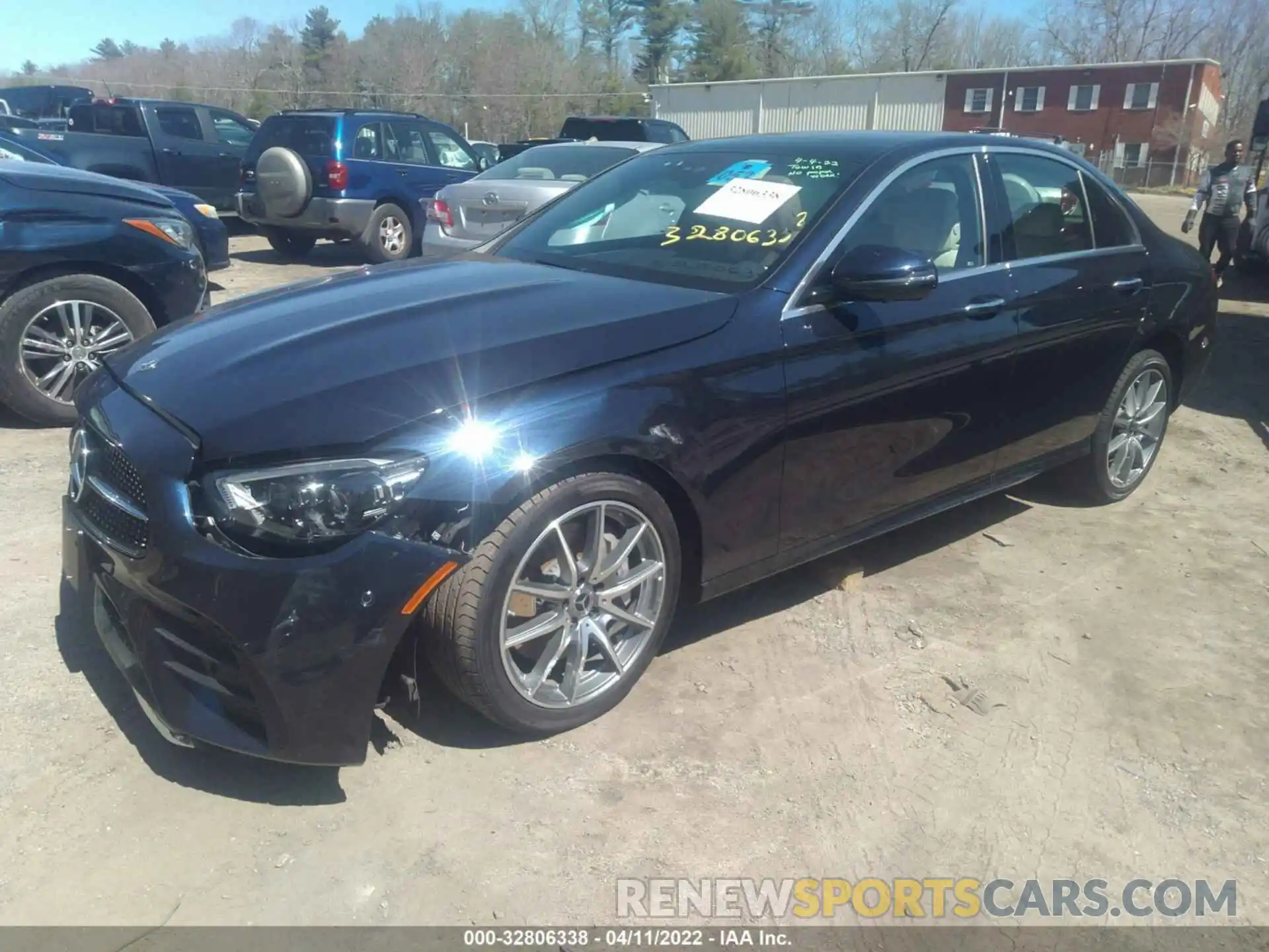 2 Photograph of a damaged car W1KZF8EB8NB025910 MERCEDES-BENZ E-CLASS 2022