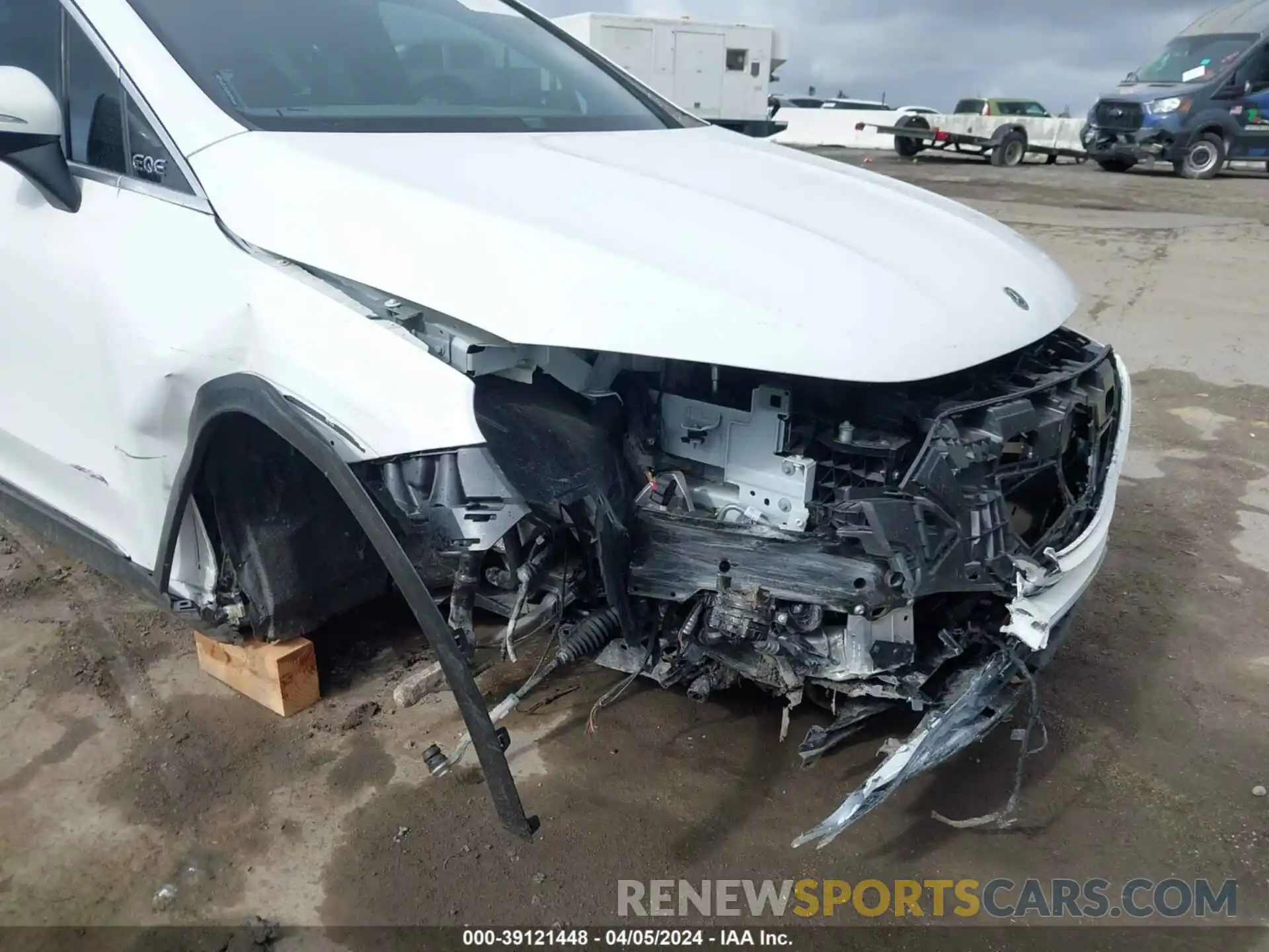 6 Photograph of a damaged car 4JGGM1CB4PA005286 MERCEDES-BENZ EQE 350 SUV 2023