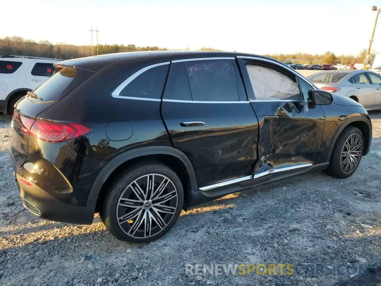 3 Photograph of a damaged car 4JGGM2BB0PA001713 MERCEDES-BENZ EQE SUV 35 2023