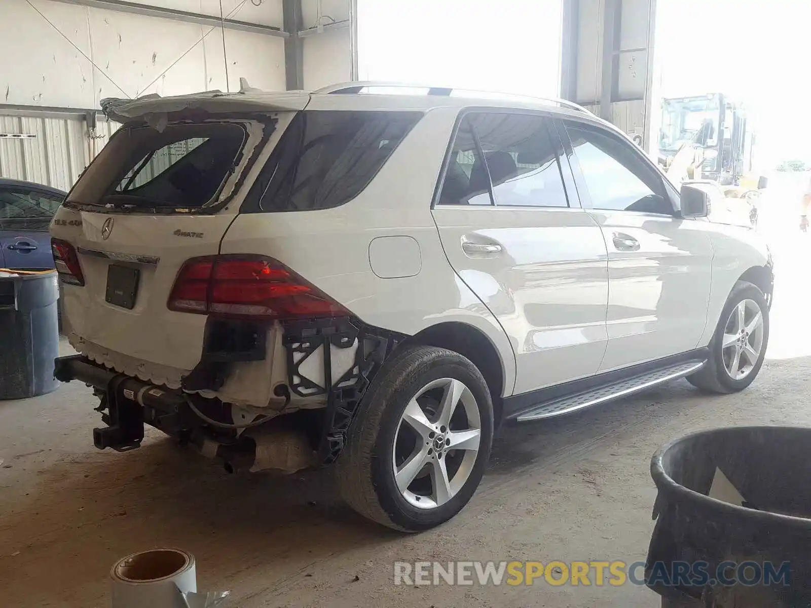 4 Photograph of a damaged car 4JGDA5GB1KB213397 MERCEDES-BENZ G CLASS 2019