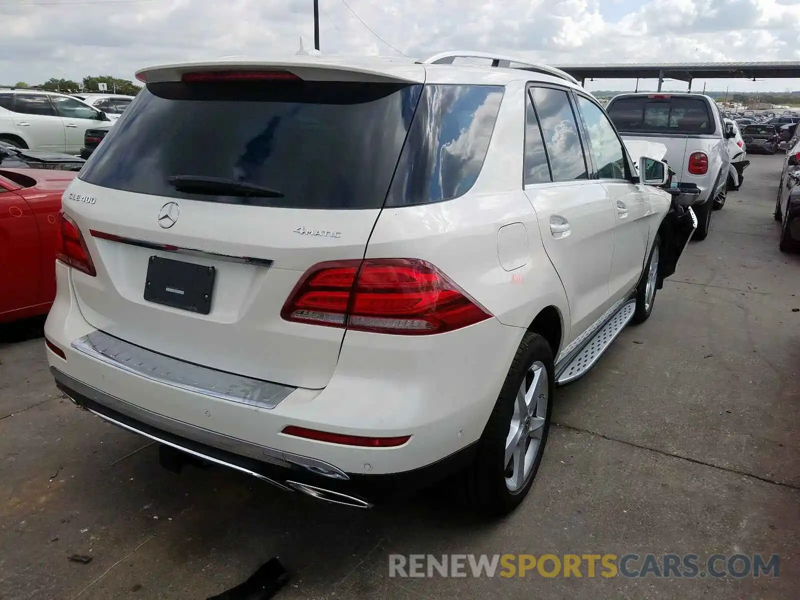 4 Photograph of a damaged car 4JGDA5GB1KB214422 MERCEDES-BENZ G CLASS 2019