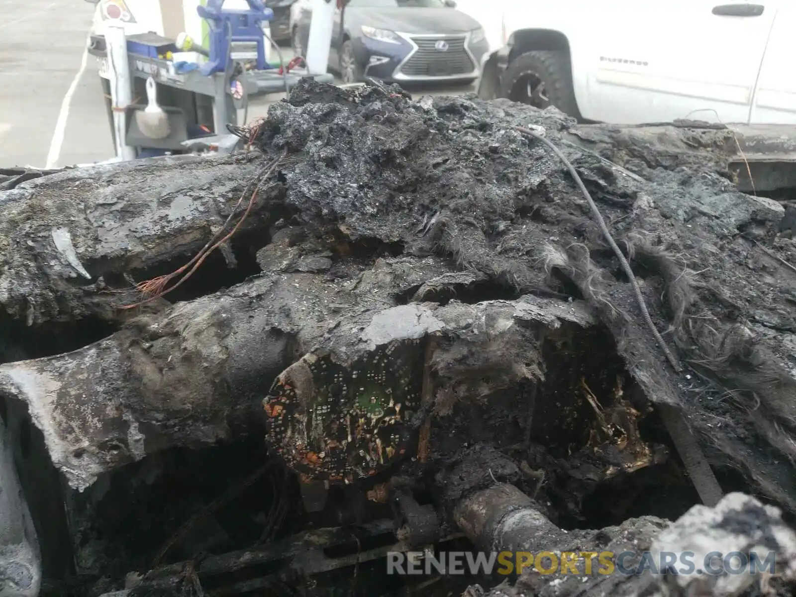 8 Photograph of a damaged car 4JGDA5GB2KB208399 MERCEDES-BENZ G CLASS 2019