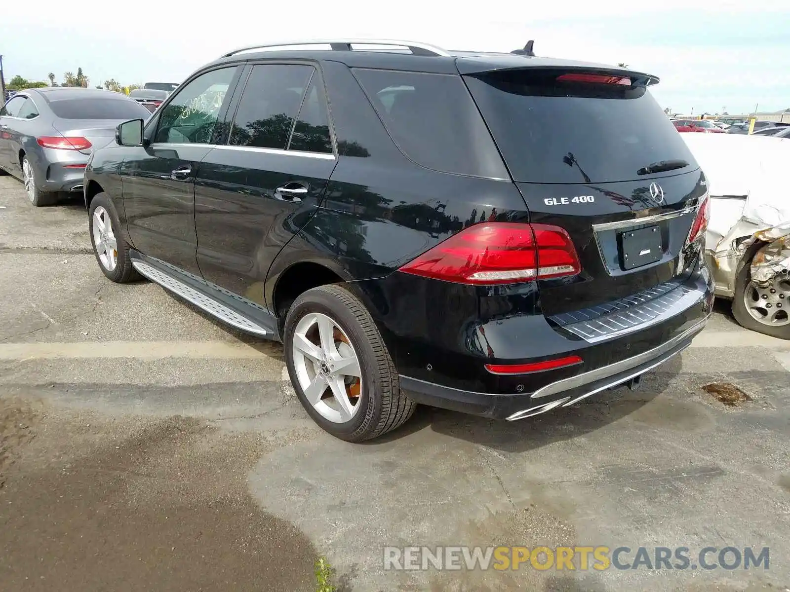 3 Photograph of a damaged car 4JGDA5GB4KB214754 MERCEDES-BENZ G CLASS 2019