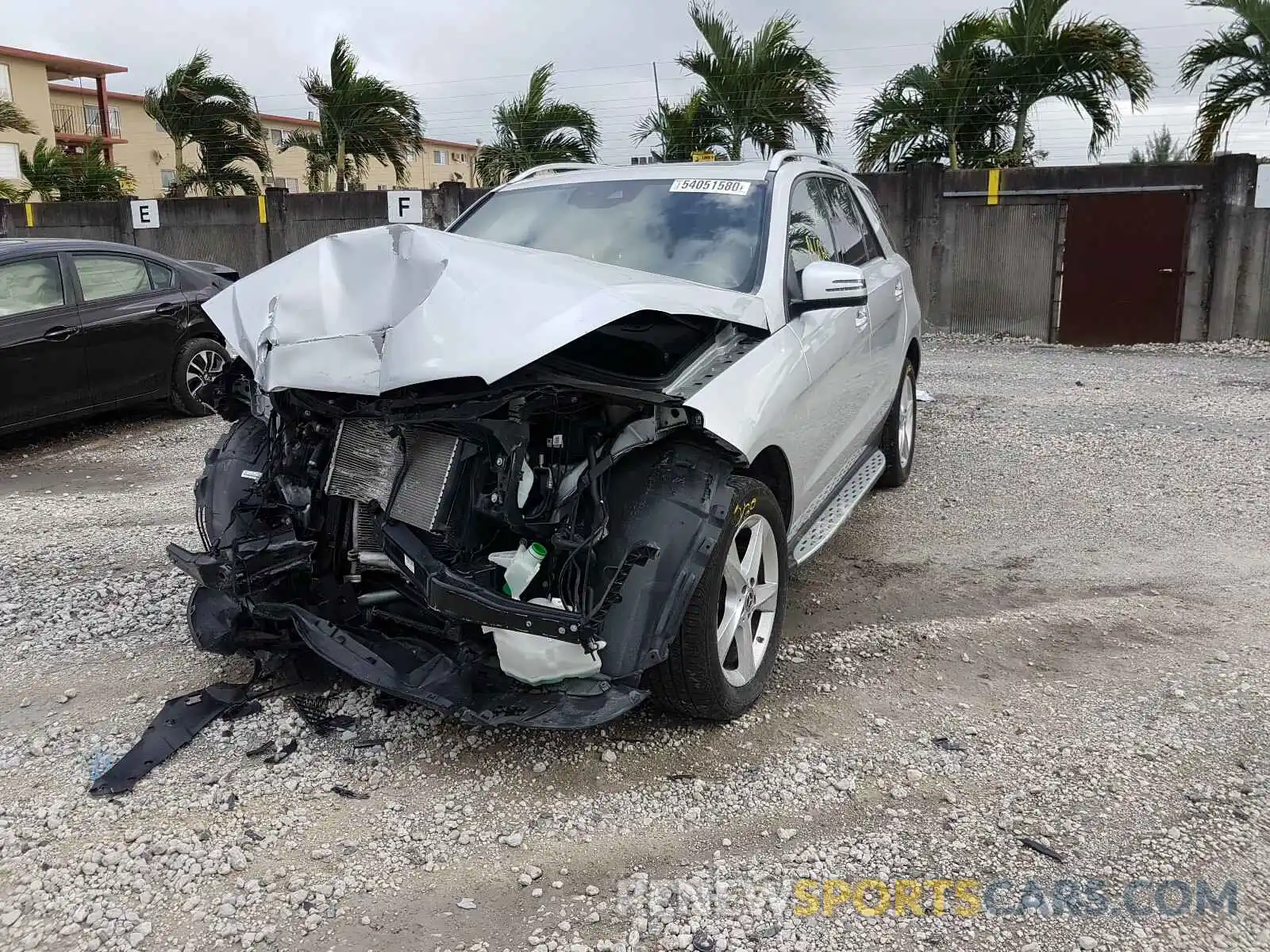 2 Photograph of a damaged car 4JGDA5GB6KB208910 MERCEDES-BENZ G CLASS 2019
