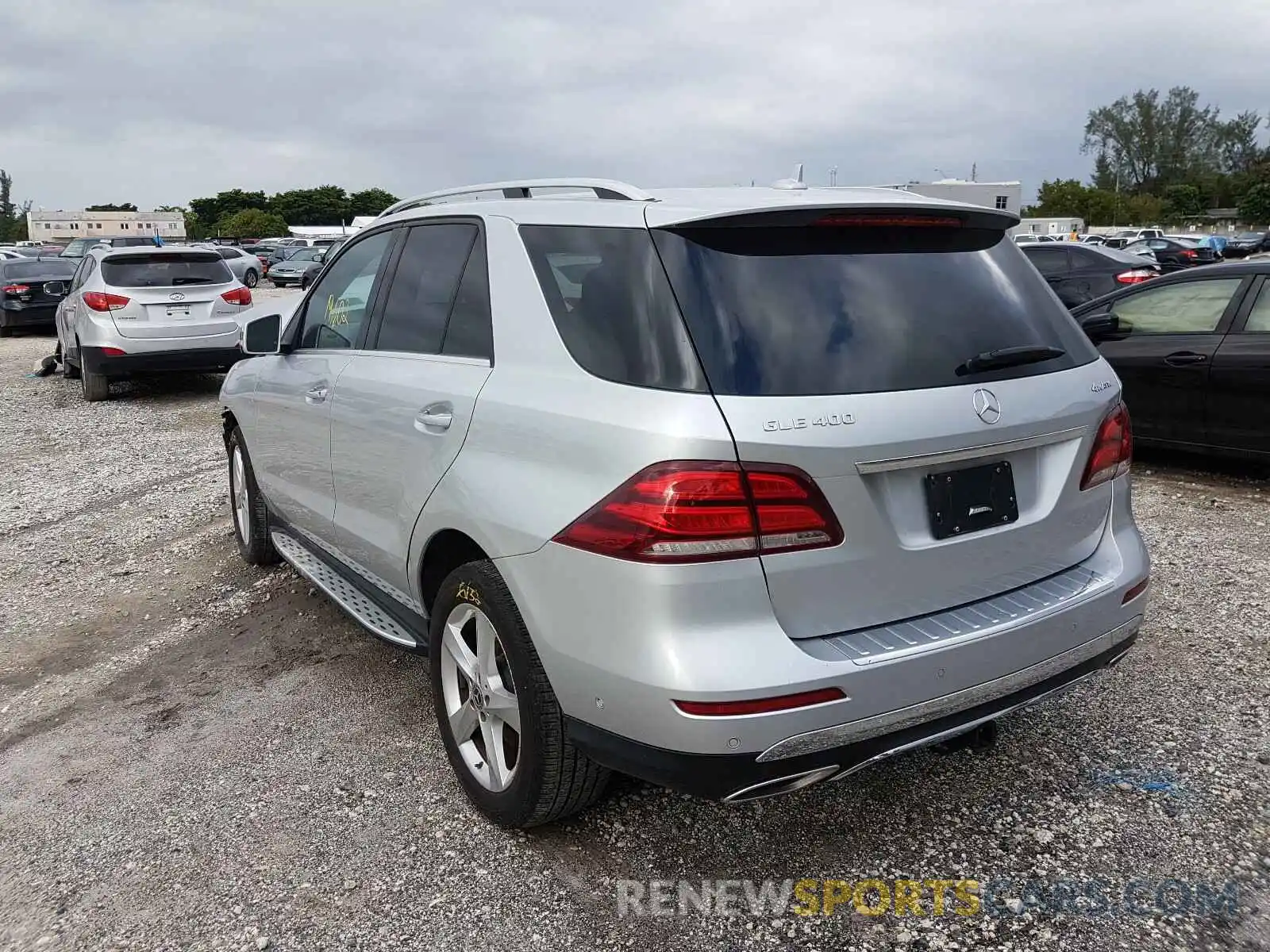 3 Photograph of a damaged car 4JGDA5GB6KB208910 MERCEDES-BENZ G CLASS 2019