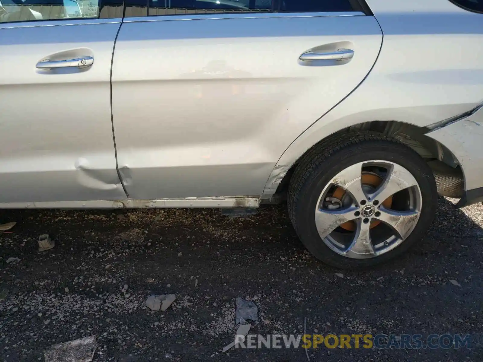 9 Photograph of a damaged car 4JGDA5GB6KB209717 MERCEDES-BENZ G CLASS 2019