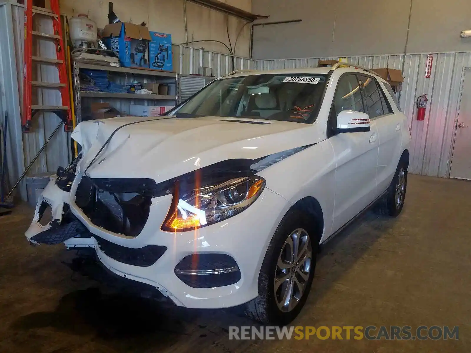 2 Photograph of a damaged car 4JGDA5GBXKB211969 MERCEDES-BENZ G CLASS 2019