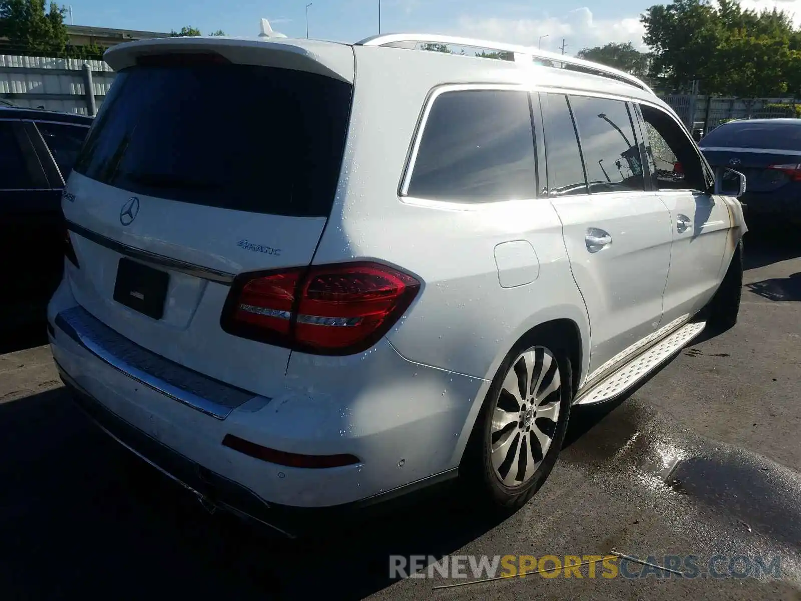 4 Photograph of a damaged car 4JGDF6EE1KB236876 MERCEDES-BENZ G CLASS 2019