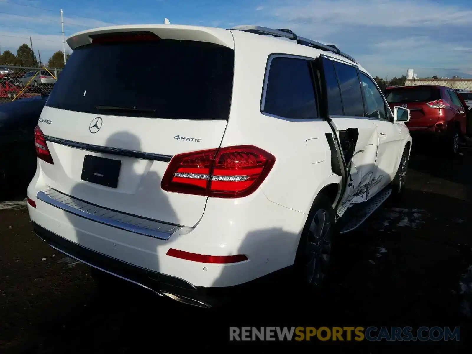 4 Photograph of a damaged car 4JGDF6EE4KB238654 MERCEDES-BENZ G CLASS 2019