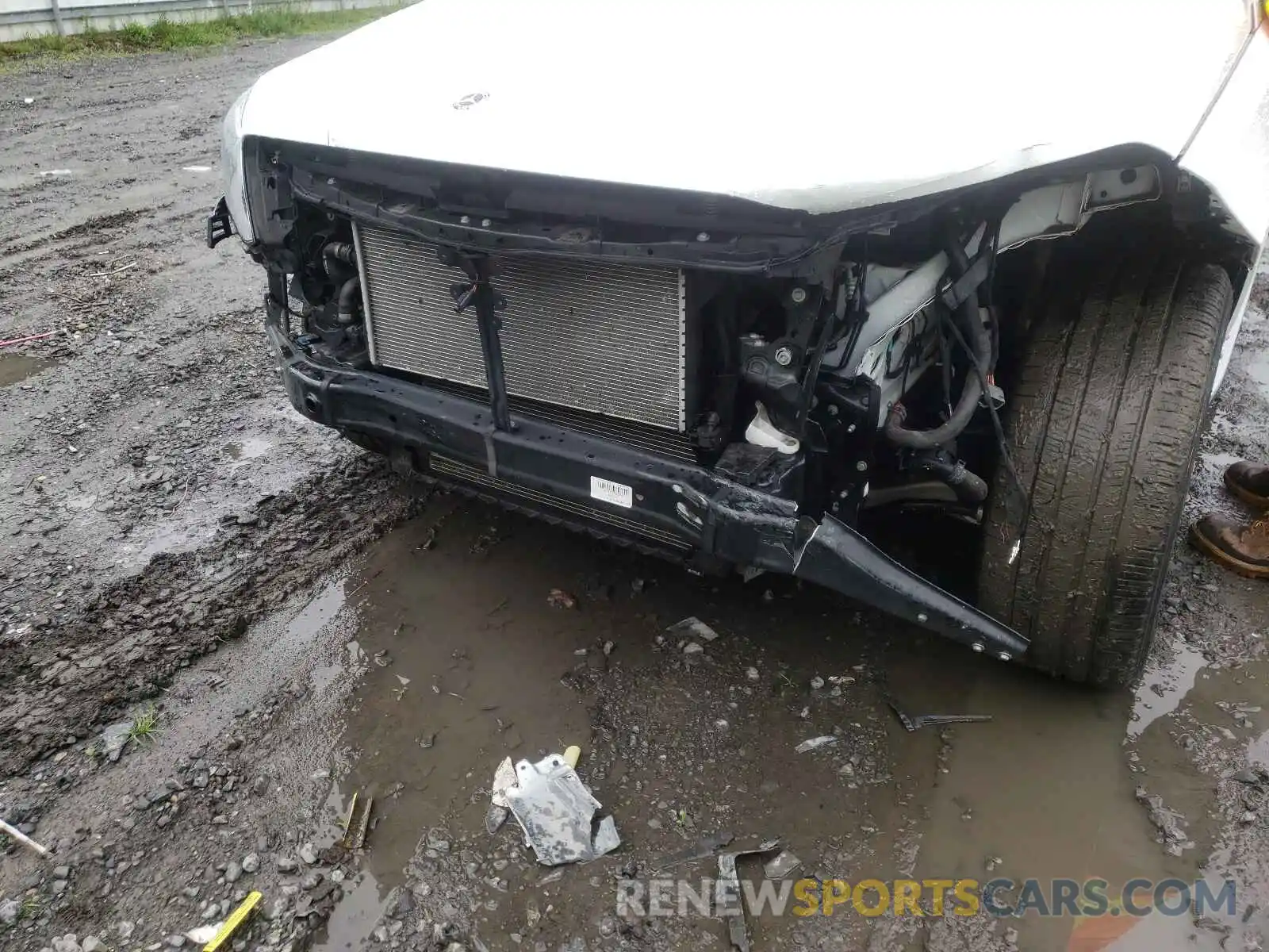 9 Photograph of a damaged car 4JGDF6EE5KB204853 MERCEDES-BENZ G CLASS 2019