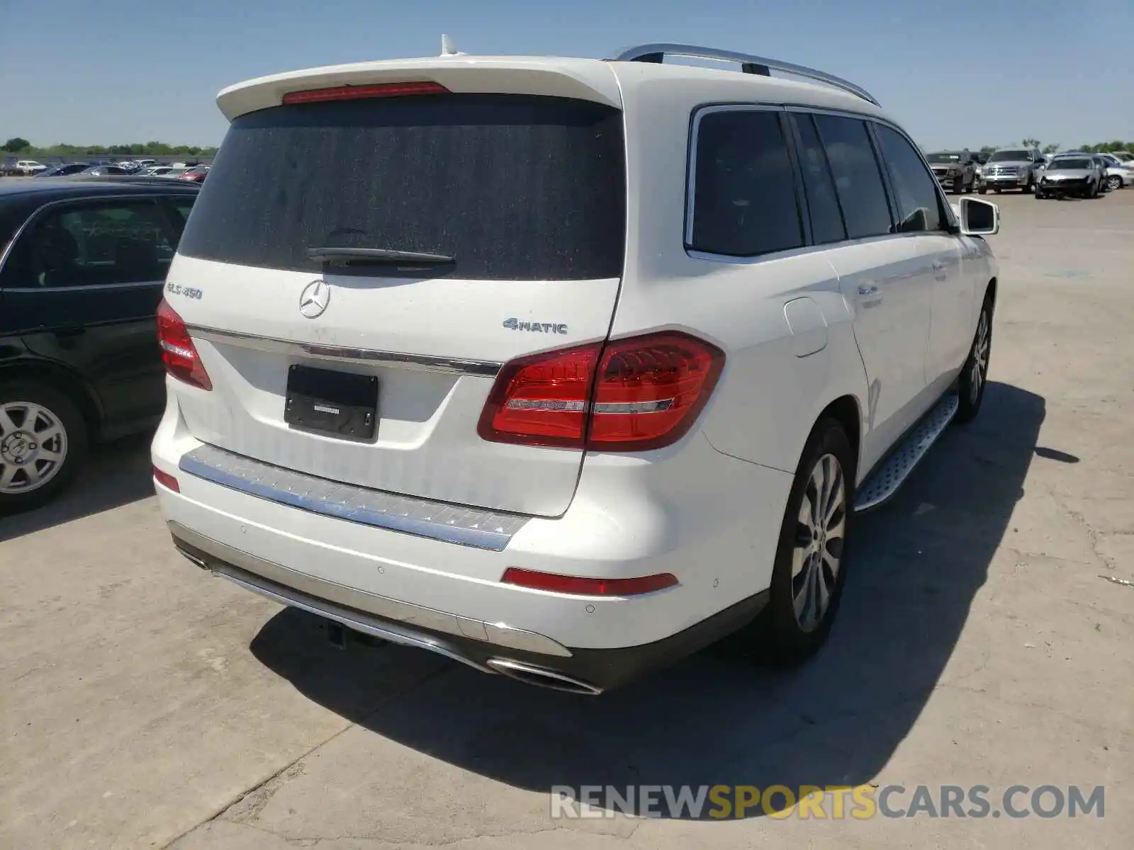 4 Photograph of a damaged car 4JGDF6EE6KB204067 MERCEDES-BENZ G CLASS 2019