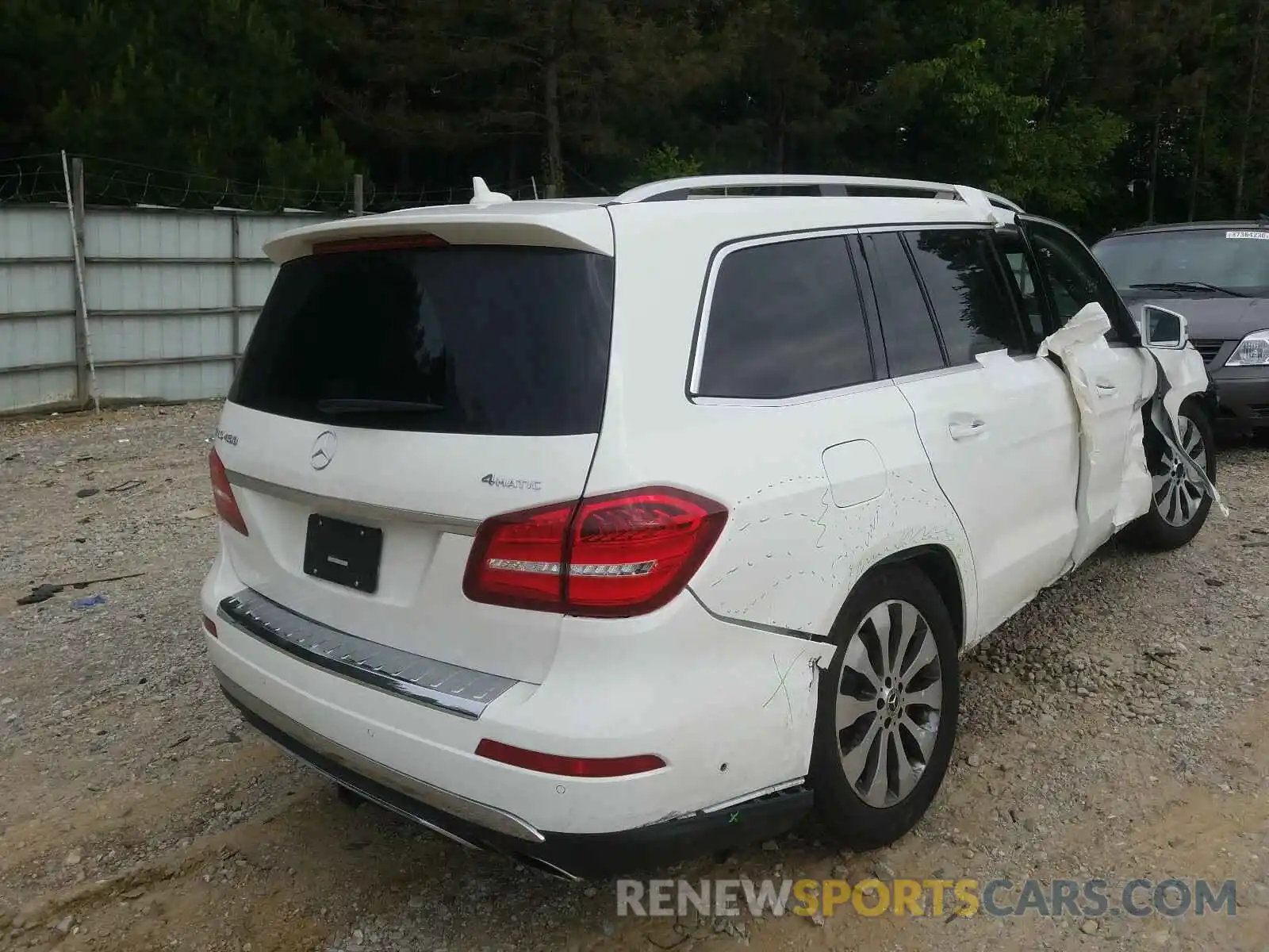 4 Photograph of a damaged car 4JGDF6EE8KB233652 MERCEDES-BENZ G CLASS 2019