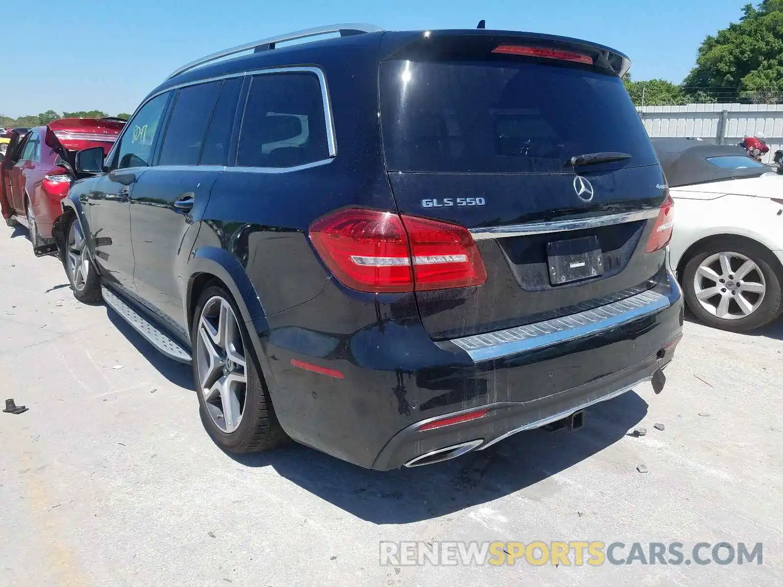 3 Photograph of a damaged car 4JGDF7DE3KB211646 MERCEDES-BENZ G CLASS 2019