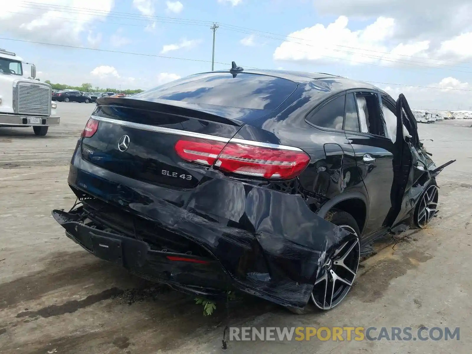 4 Photograph of a damaged car 4JGED6EB1KA154426 MERCEDES-BENZ G CLASS 2019