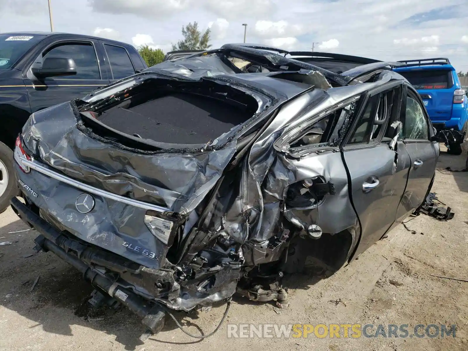 4 Photograph of a damaged car 4JGED7FB1KA135394 MERCEDES-BENZ G CLASS 2019