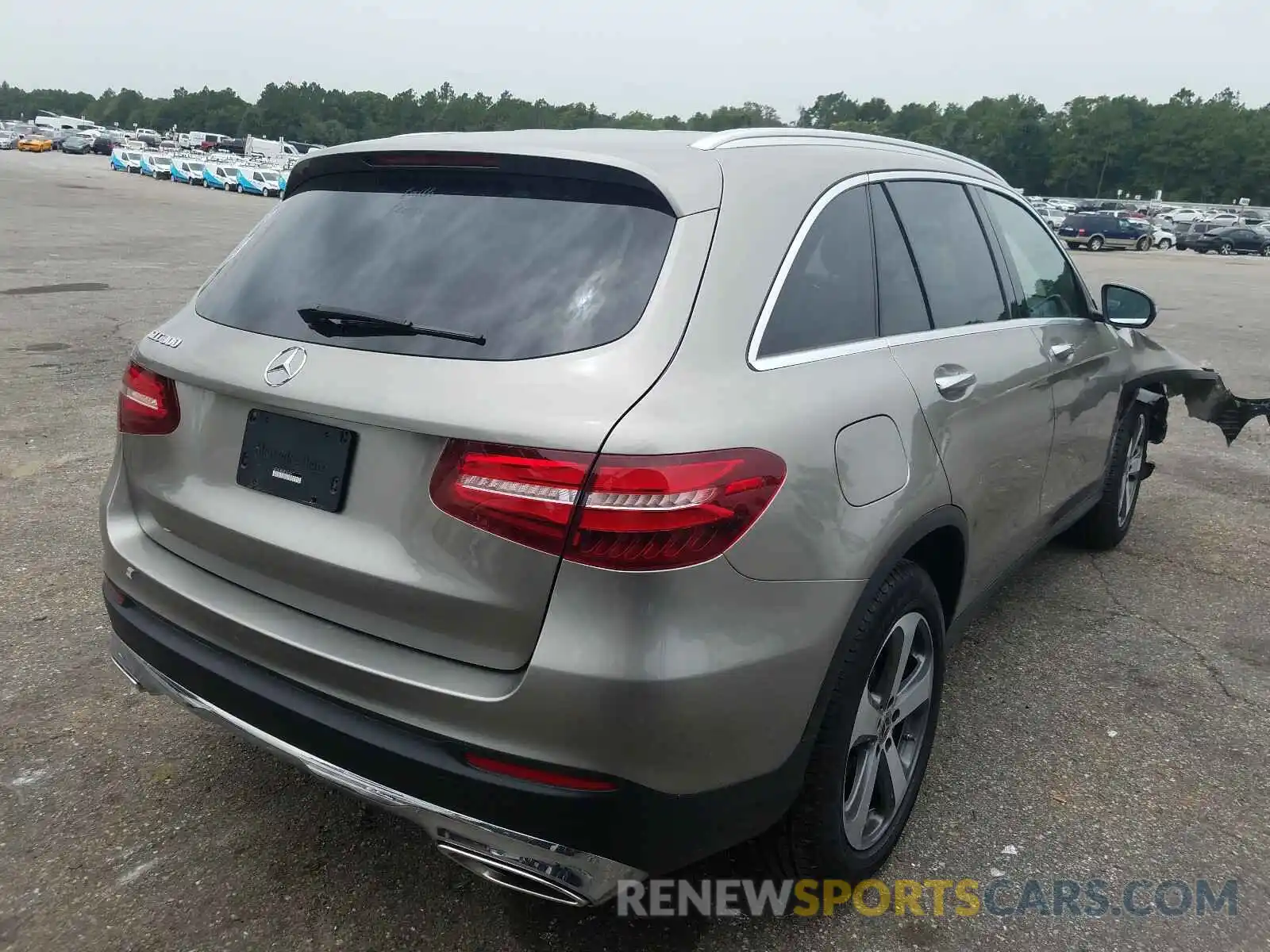 4 Photograph of a damaged car WDC0G4JB3KF533134 MERCEDES-BENZ G CLASS 2019