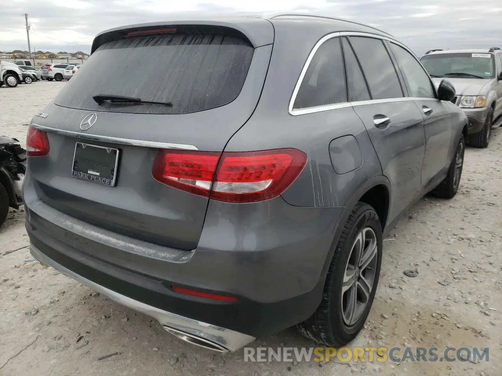 4 Photograph of a damaged car WDC0G4JB4K1005101 MERCEDES-BENZ G CLASS 2019