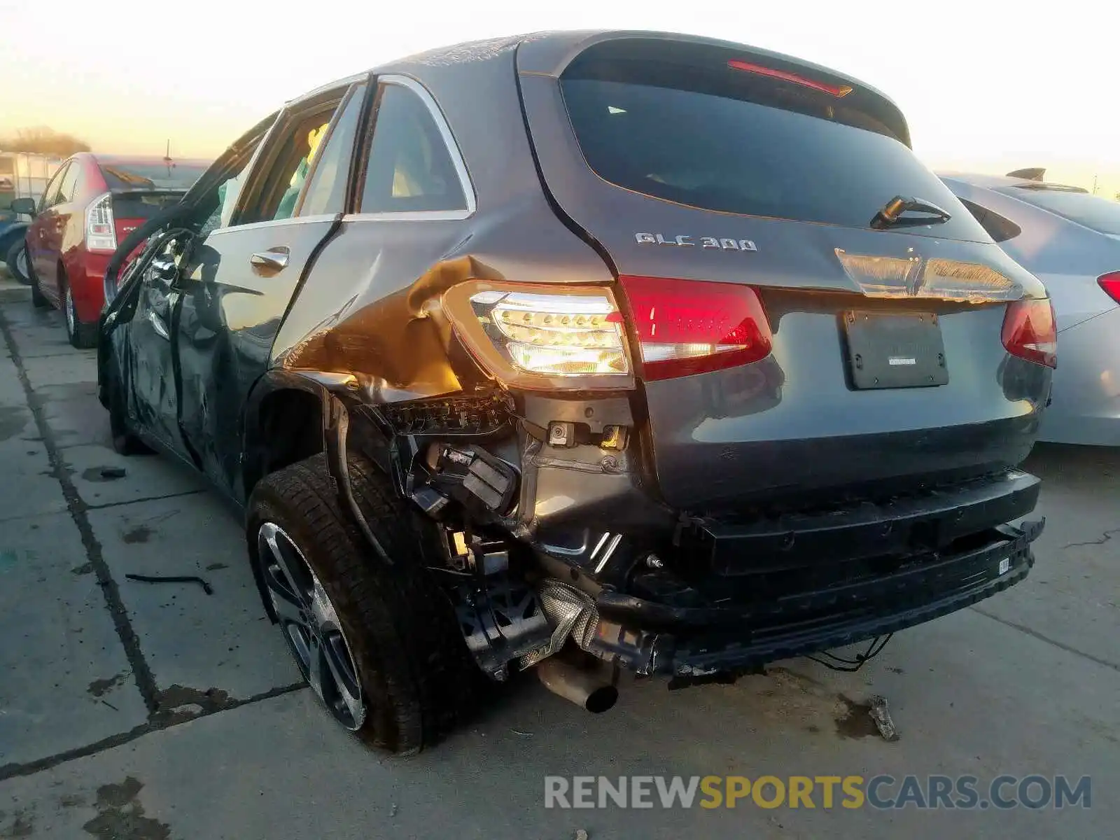 3 Photograph of a damaged car WDC0G4JB4KV134352 MERCEDES-BENZ G CLASS 2019