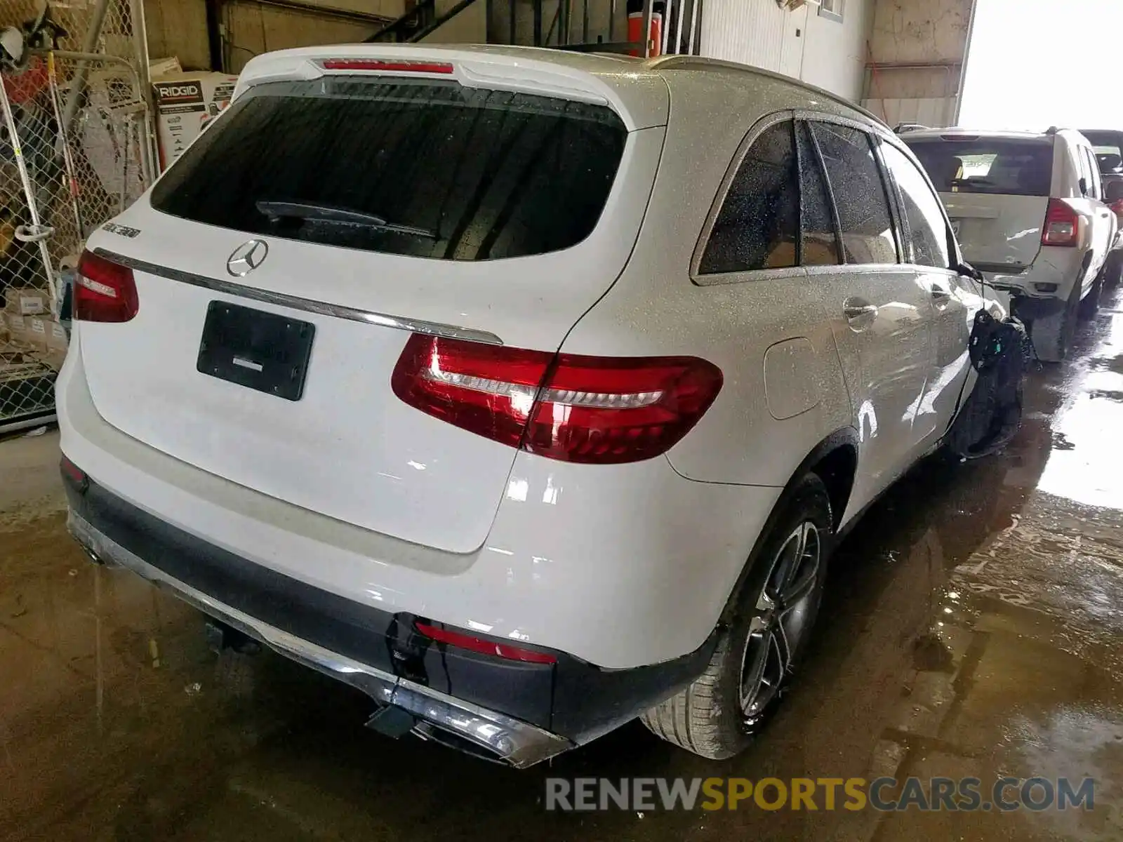 4 Photograph of a damaged car WDC0G4JB8KF620169 MERCEDES-BENZ G CLASS 2019