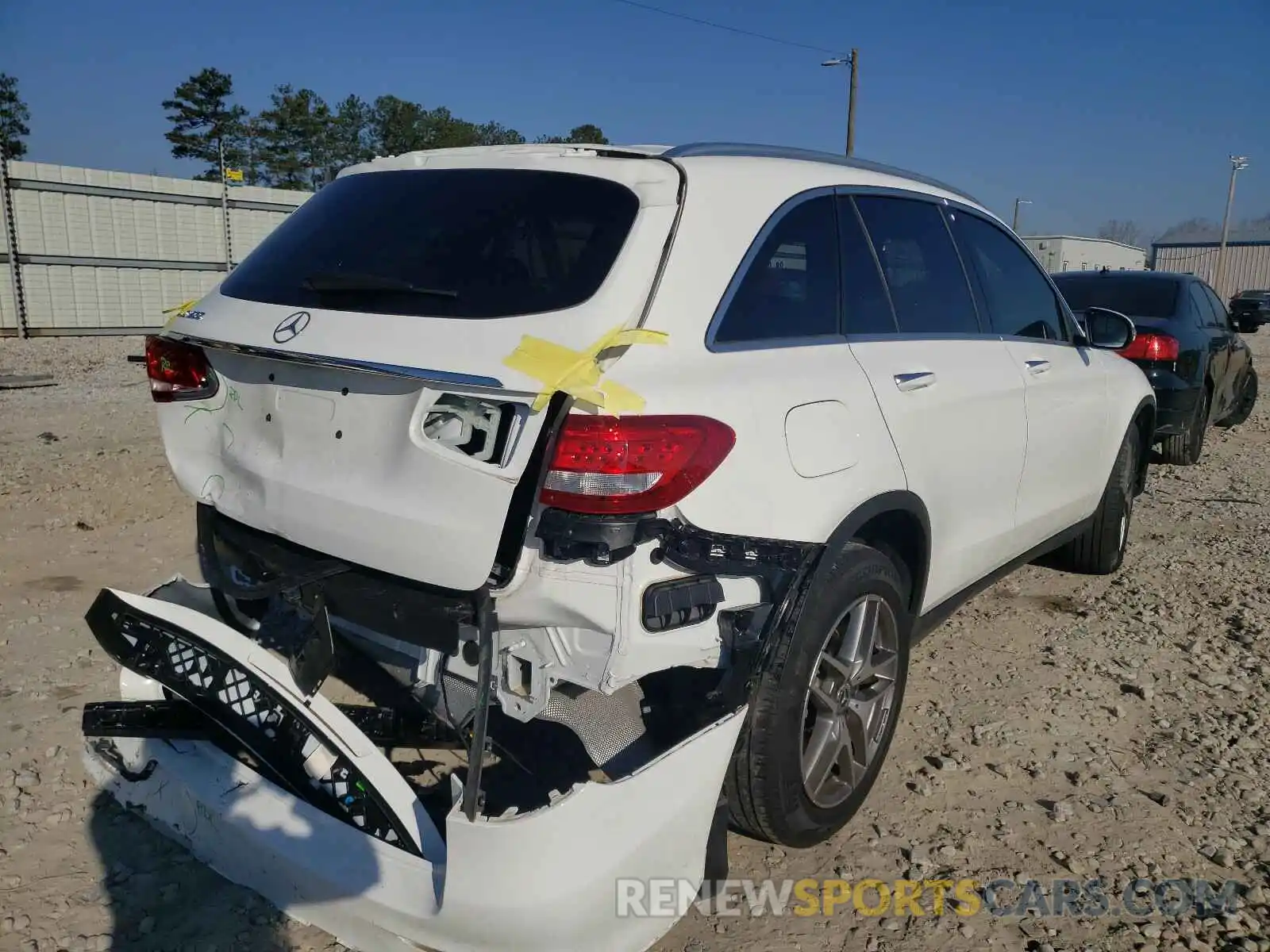 4 Photograph of a damaged car WDC0G4JB9KF592544 MERCEDES-BENZ G CLASS 2019