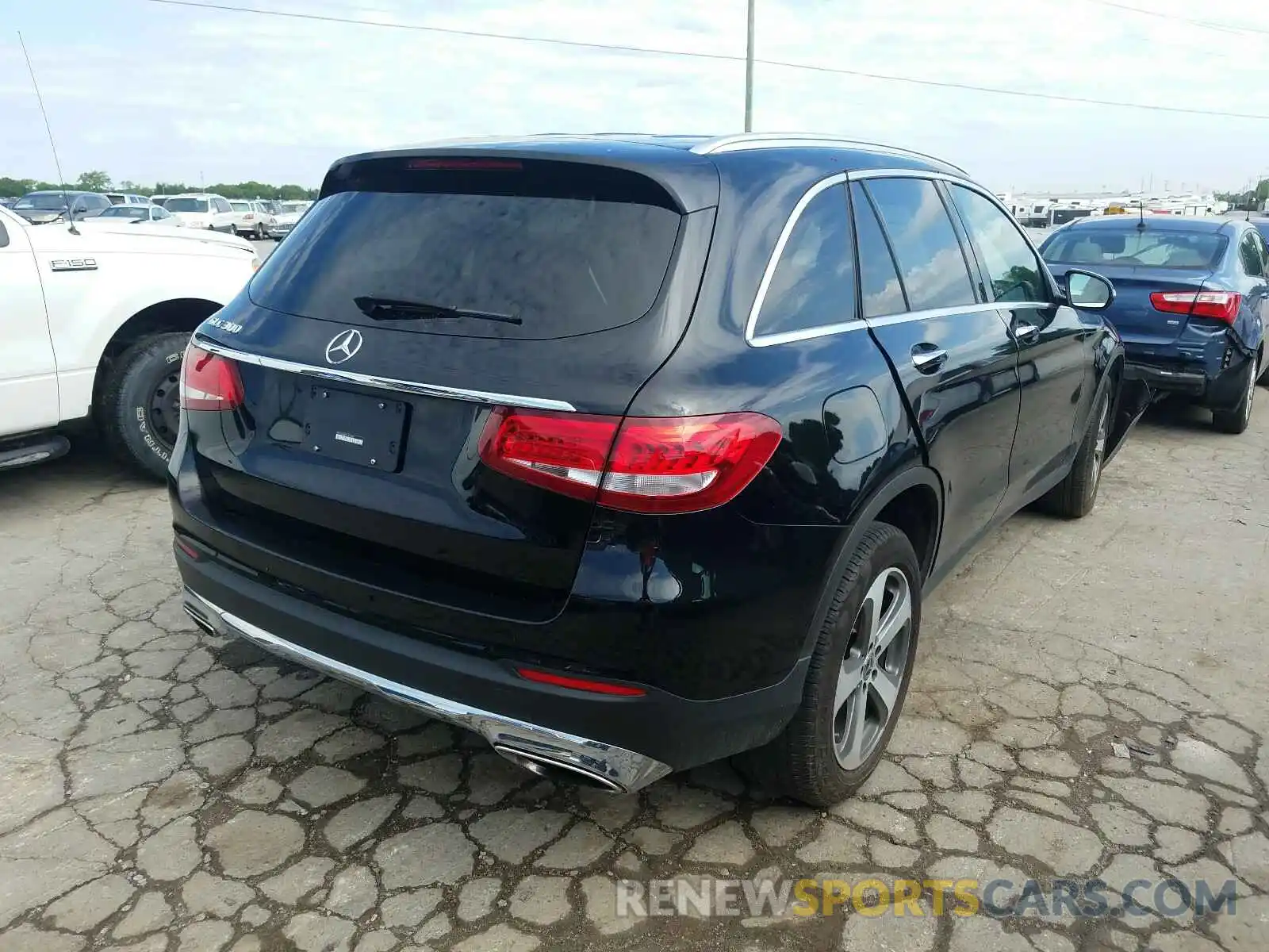 4 Photograph of a damaged car WDC0G4JBXKV139989 MERCEDES-BENZ G CLASS 2019