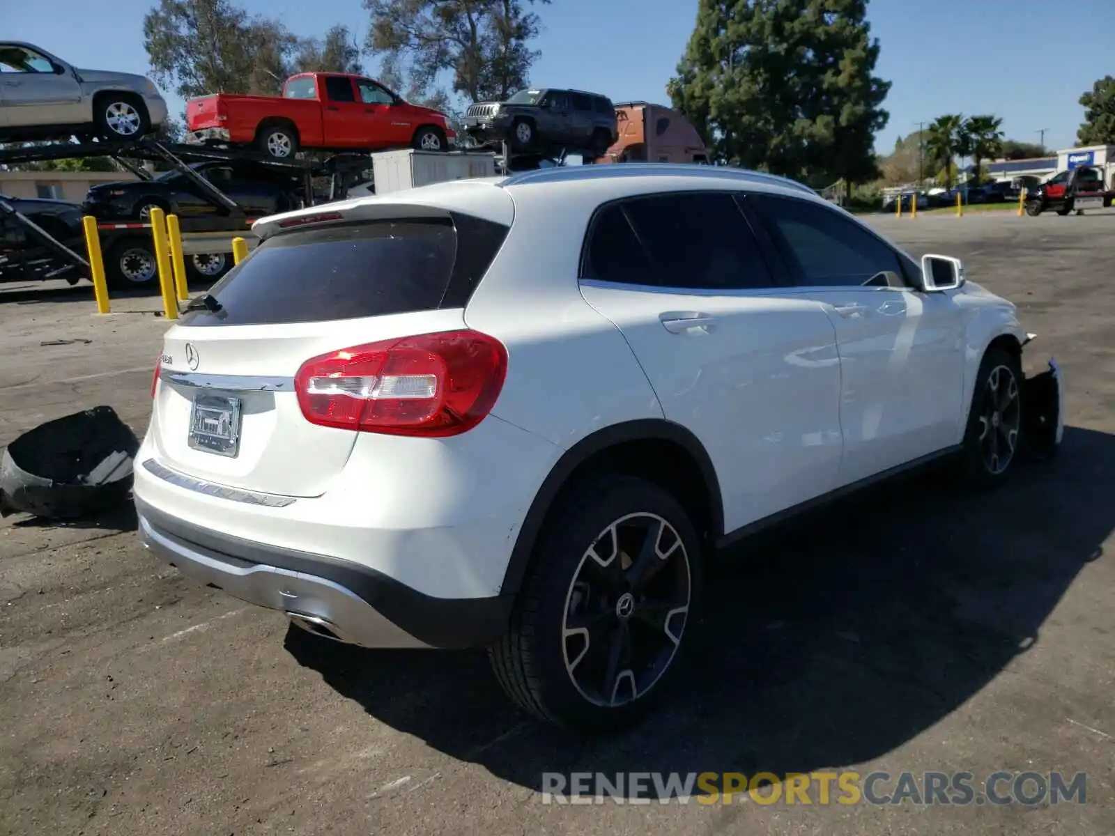 4 Photograph of a damaged car WDCTG4EB2KU009167 MERCEDES-BENZ G CLASS 2019