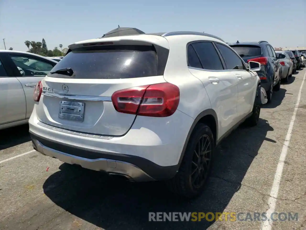 4 Photograph of a damaged car WDCTG4EB3KU003779 MERCEDES-BENZ G CLASS 2019