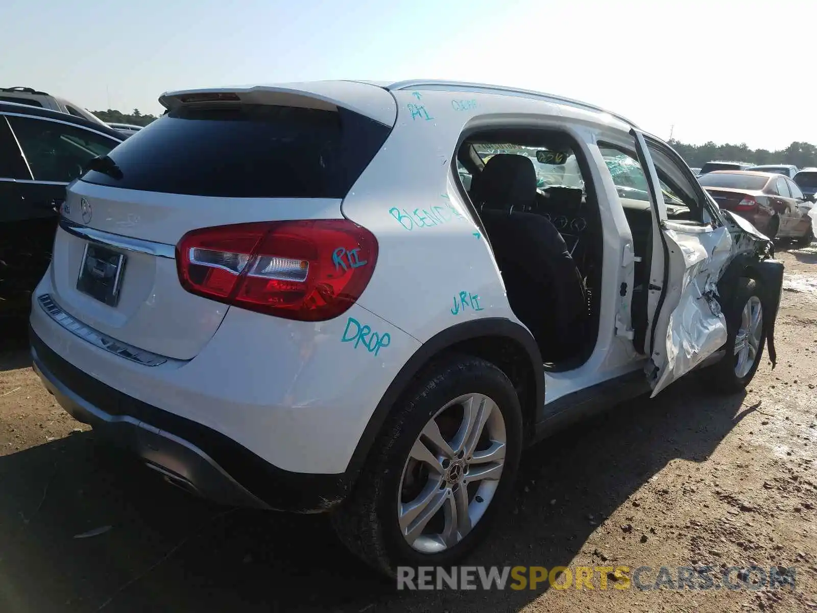 4 Photograph of a damaged car WDCTG4EB4KU007663 MERCEDES-BENZ G CLASS 2019