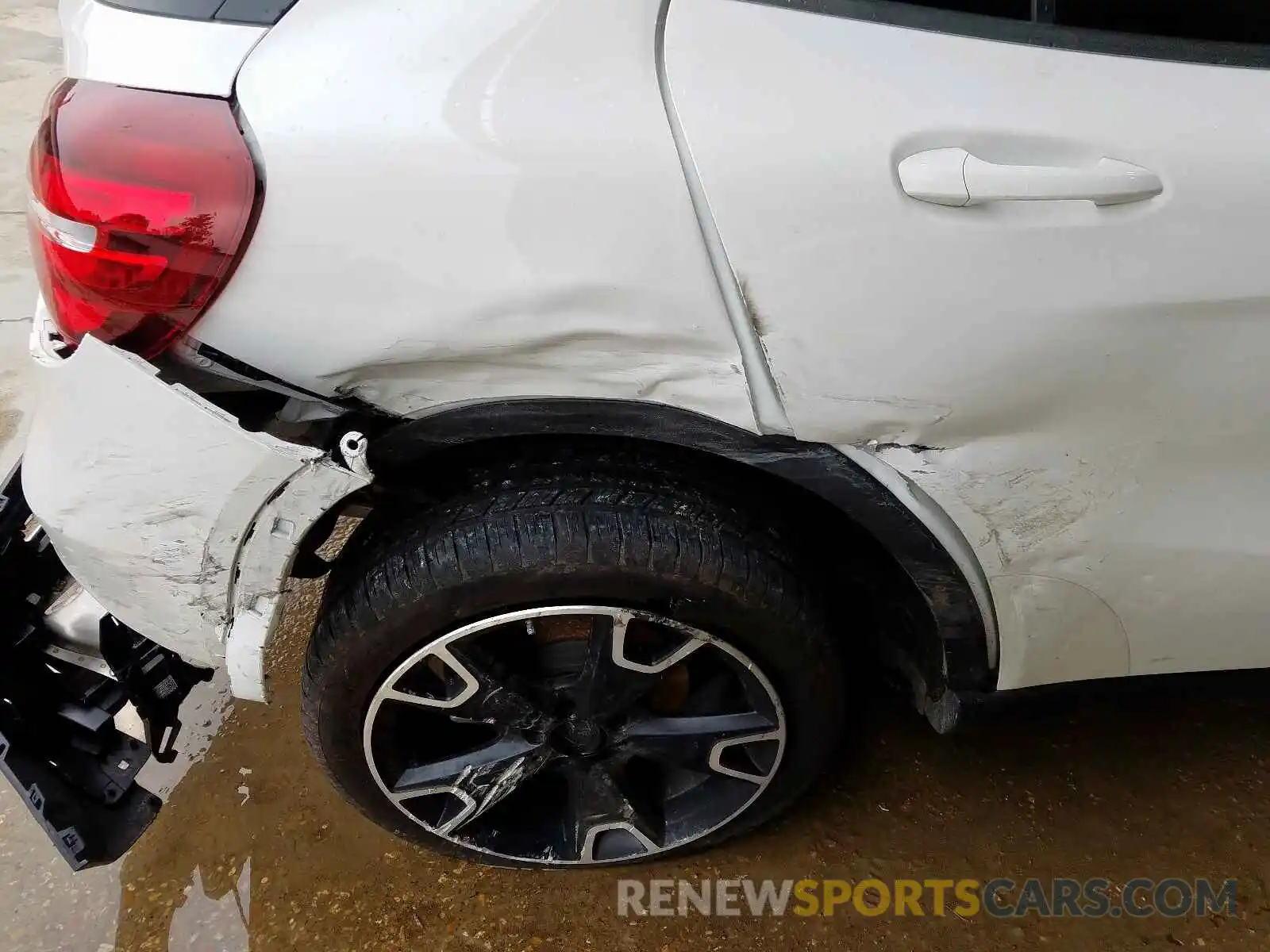 9 Photograph of a damaged car WDCTG4EB5KJ626886 MERCEDES-BENZ G CLASS 2019