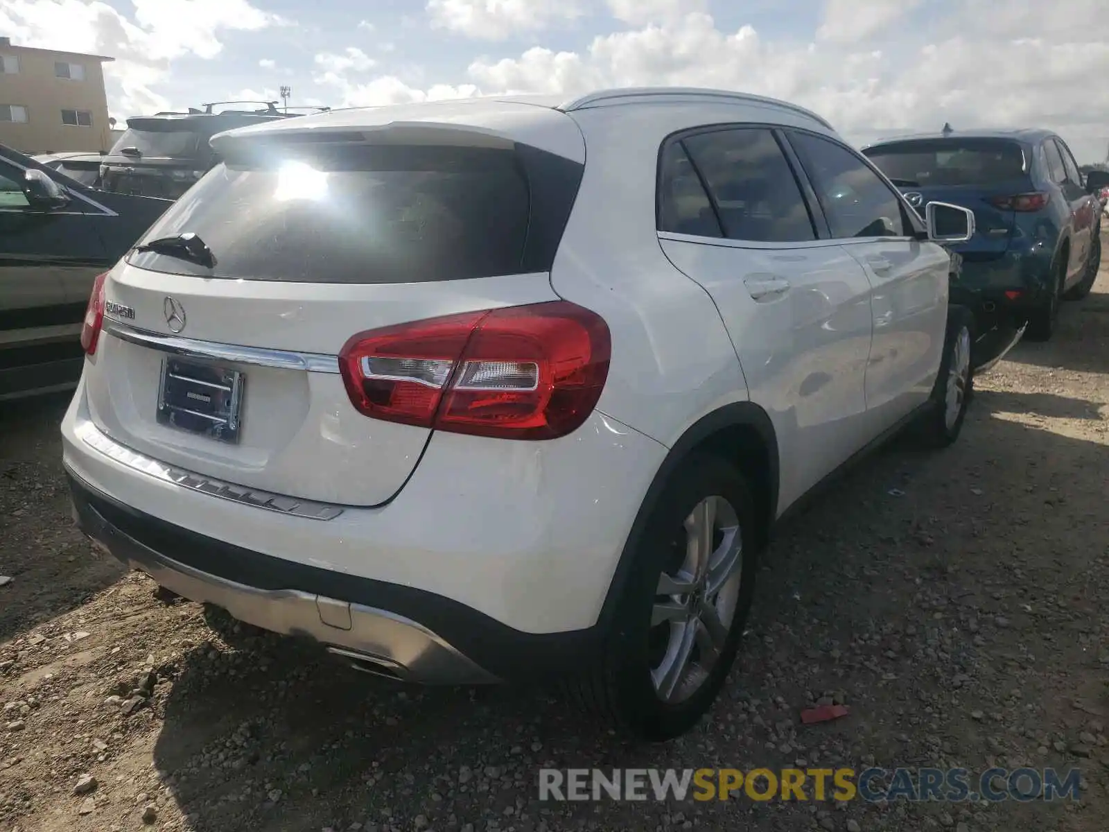 4 Photograph of a damaged car WDCTG4EB5KU008756 MERCEDES-BENZ G CLASS 2019