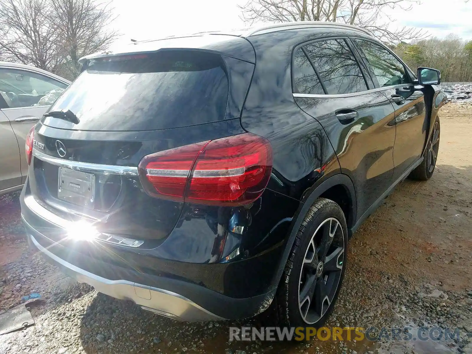 4 Photograph of a damaged car WDCTG4EB7KJ551429 MERCEDES-BENZ G CLASS 2019