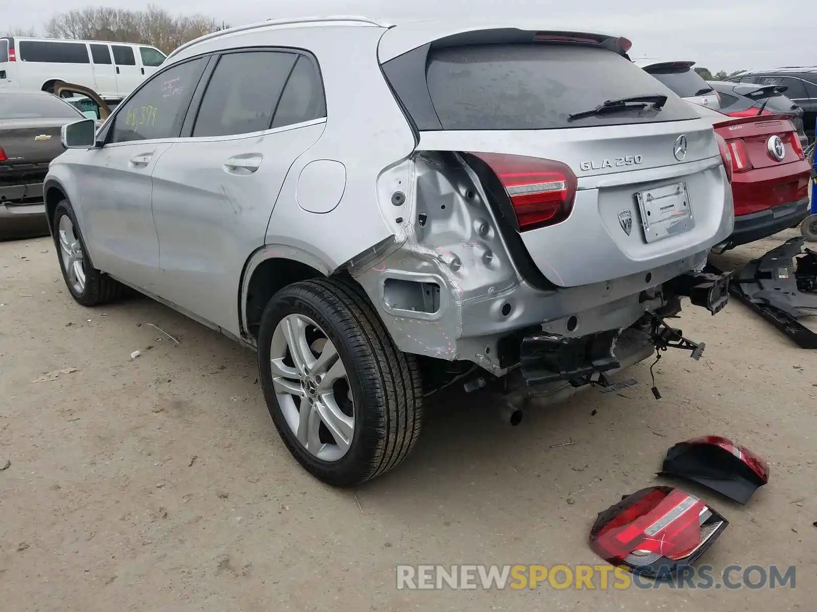 3 Photograph of a damaged car WDCTG4EB7KU001694 MERCEDES-BENZ G CLASS 2019