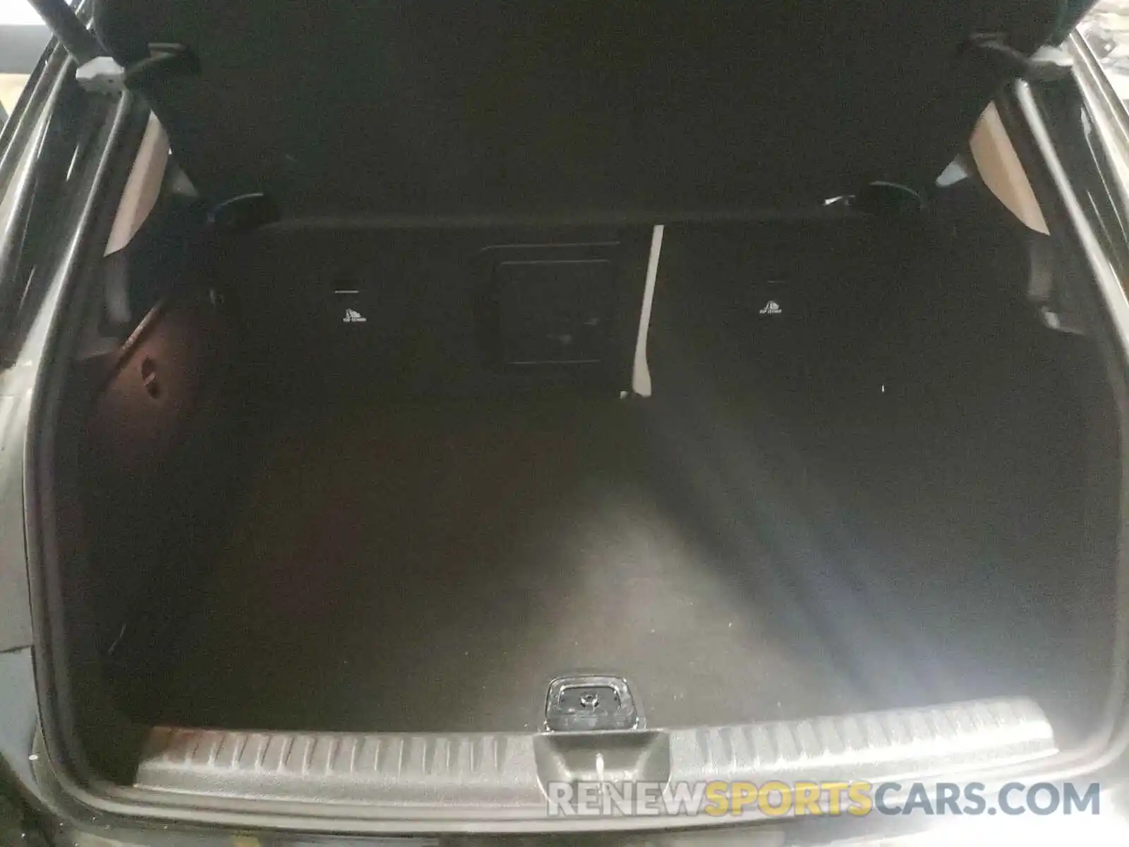 9 Photograph of a damaged car WDCTG4GB0KJ548188 MERCEDES-BENZ G CLASS 2019