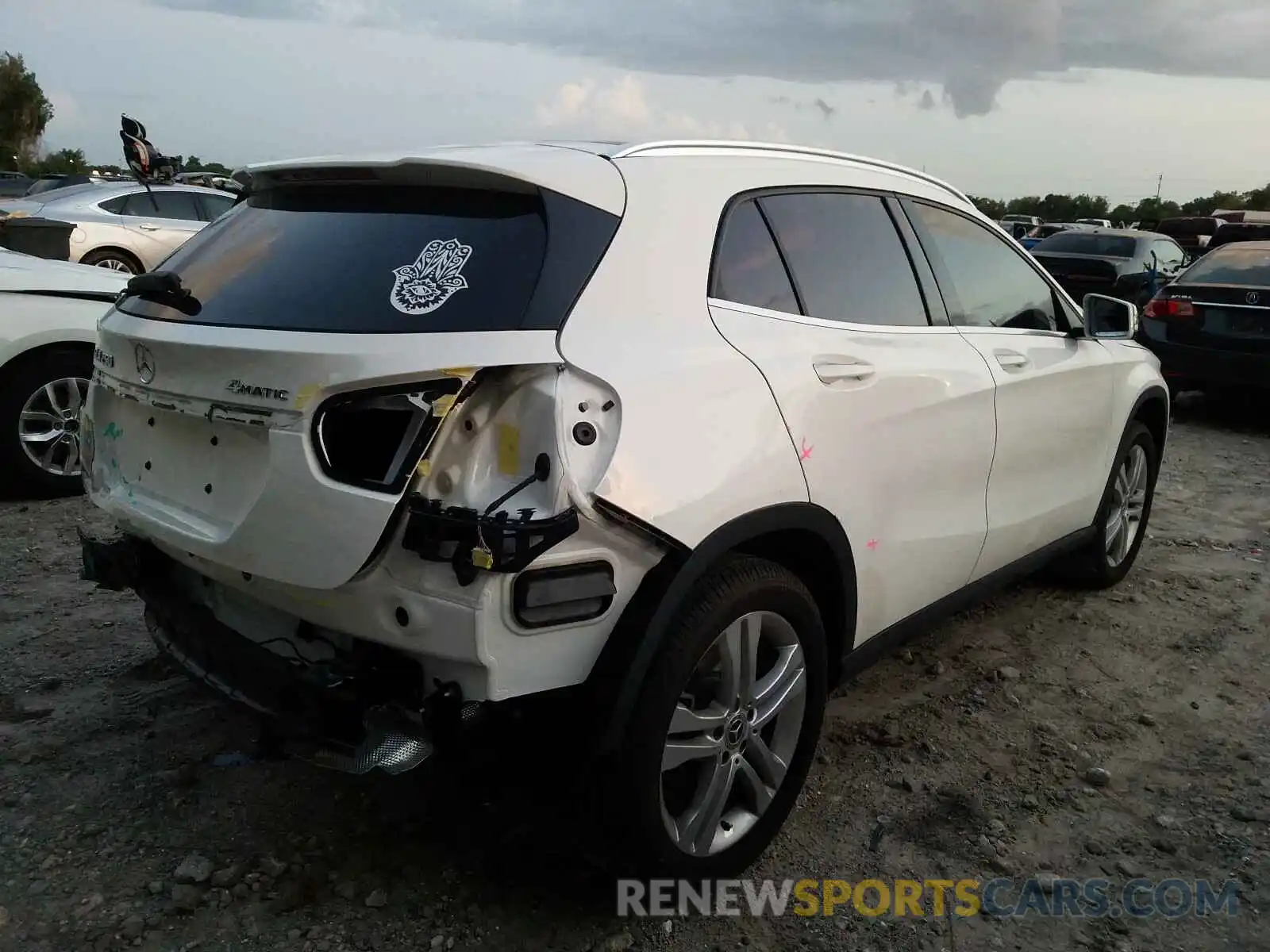 4 Photograph of a damaged car WDCTG4GB5KJ645788 MERCEDES-BENZ G CLASS 2019