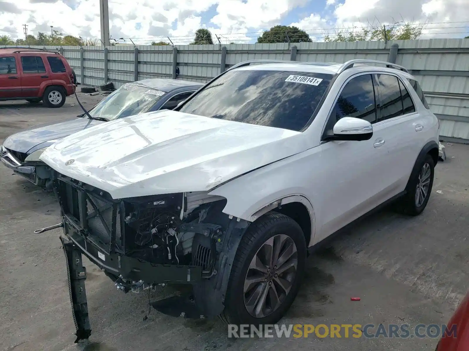 2 Photograph of a damaged car 4JGFB4KB3LA075912 MERCEDES-BENZ G CLASS 2020