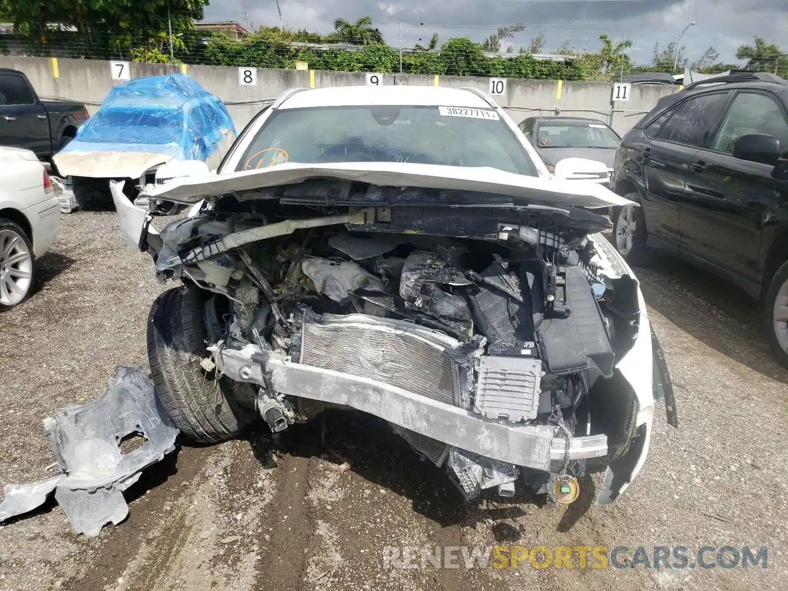 9 Фотография поврежденного автомобиля W1NTG4GB8LU029050 MERCEDES-BENZ G CLASS 2020